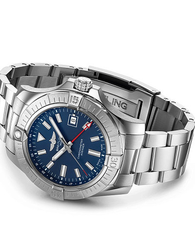 Breitling Avenger Automatic GMT 45 A32395101C1A1